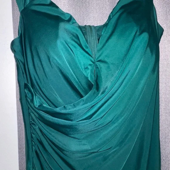 Faeriesty Off Shoulder Ruched Slit Formal Gown- Plus Size - Picture 6 of 7